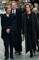 FRIDA.jpg (28757 bytes)